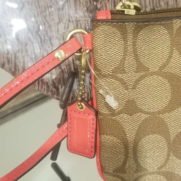 COACH Peyton Small Wristlet in Khaki & Orange.   NEW - Picture 2 of 7